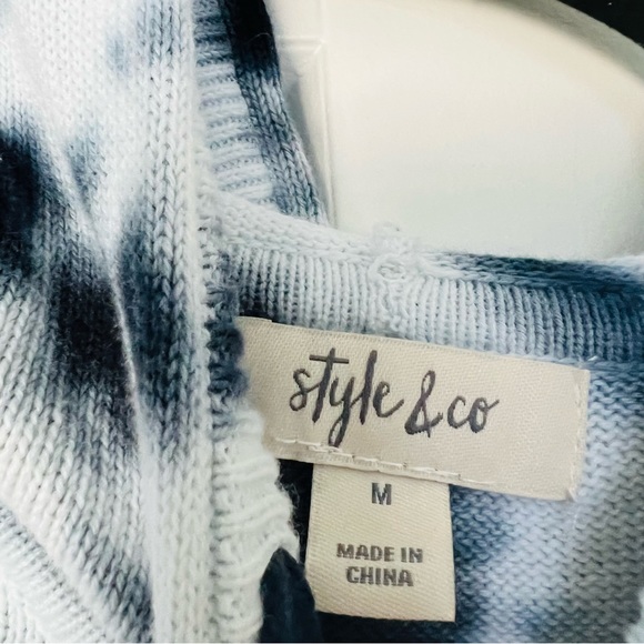 Style & Co. Blue and Yellow Tie Dye Knit Hoodie Size Medium - Picture 6 of 7
